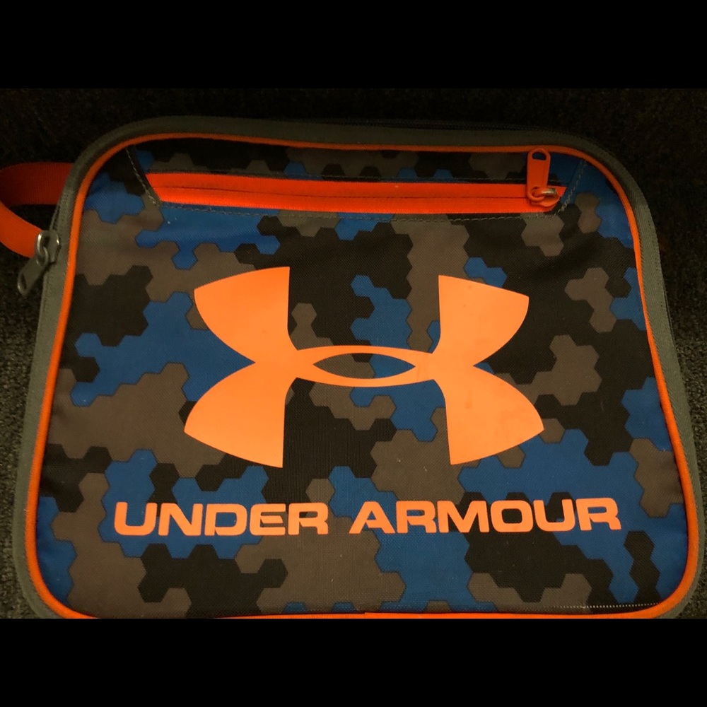 UA lunchbox